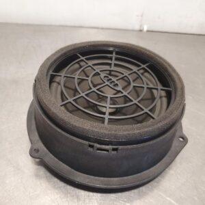 Audi Q3 [Speaker] 8U, RR Door 8R0035411