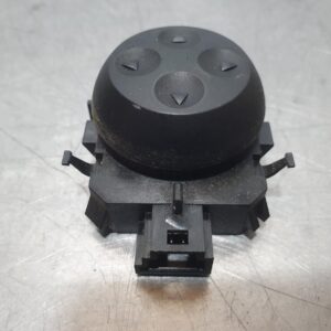Mercedes M Class Misc Switch/Relay Right Front Seat Switch, W164, 2005–2011 05