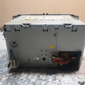 VW-CADDY-STEREOHEAD-UNIT-SINGLE-DISC-CD-PLAYER-RCD300-SILVER-BUTTONS-166751779040