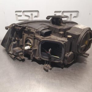 Audi A4 Right Headlamp B8 8K, Xenon-Non Adaptive Type, 8K0941004D