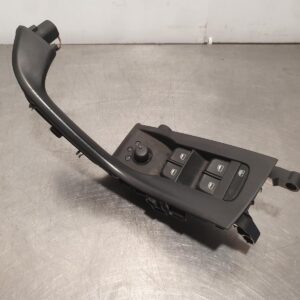 Audi Q3 Power Window Switch RH Front (Master Switch), Black, 8U