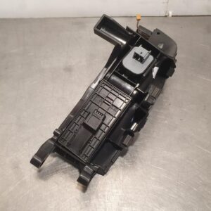 AUDI-Q3-POWER-WINDOW-SWITCH-RH-FRONT-MASTER-SWITCH-BLACK-8U-168652111971 Audi Q3 Power Window Switch RH Front (Master Switch), Black, 8U