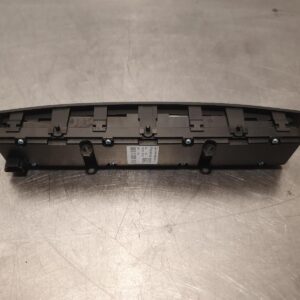 Mercedes B Class Flasher/Hazard Relay W246, A2469052201