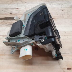 AUDI-A1-RIGHT-FRONT-DOOR-LOCK-8X-3DR-HATCH-DUAL-ROW-7-PIN-167351287512