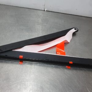 Mercedes B Class W246, Hazard Triangle A1718900197