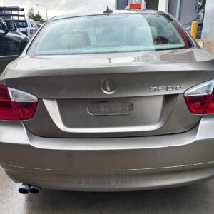 BMW 3 Series Misc Bracket RH Headlamp Bracket, E90/E91, 2005–2013 05 06 07 08