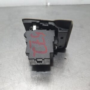 BMW 3 Series Ignition W/ Key E90-E93, 2.0, Diesel, Auto T/M, 2005–2013