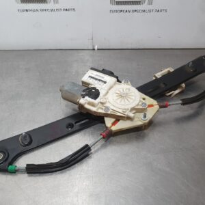 BMW X3 E83 Rear Right Window Regulator and Motor 67626925966 6925966 OEM