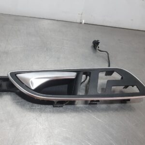 Mercedes B Class Door Handle W246, RF Inner Door Handle A2467600