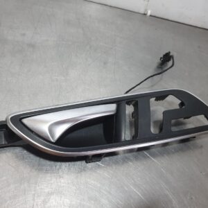 Mercedes B Class Door Handle W246, RF Inner Door Handle A2467600