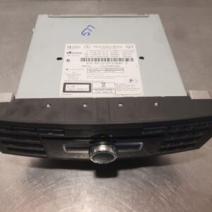 Mercedes B Class Stereo Head Unit (Audio 20 CD System), W246, A2469000512