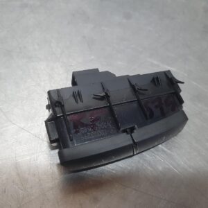 Mercedes B Class W246, RF Central Locking Switch A2049058502