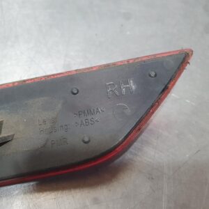 VOLKSWAGEN-GOLF-RIGHT-TAILLIGHT-BUMPER-REFLECTOR-GEN-6-HATCH-5K0945106G-168689933937
