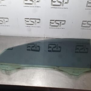 Audi Q3 Right Front Door Window 8U